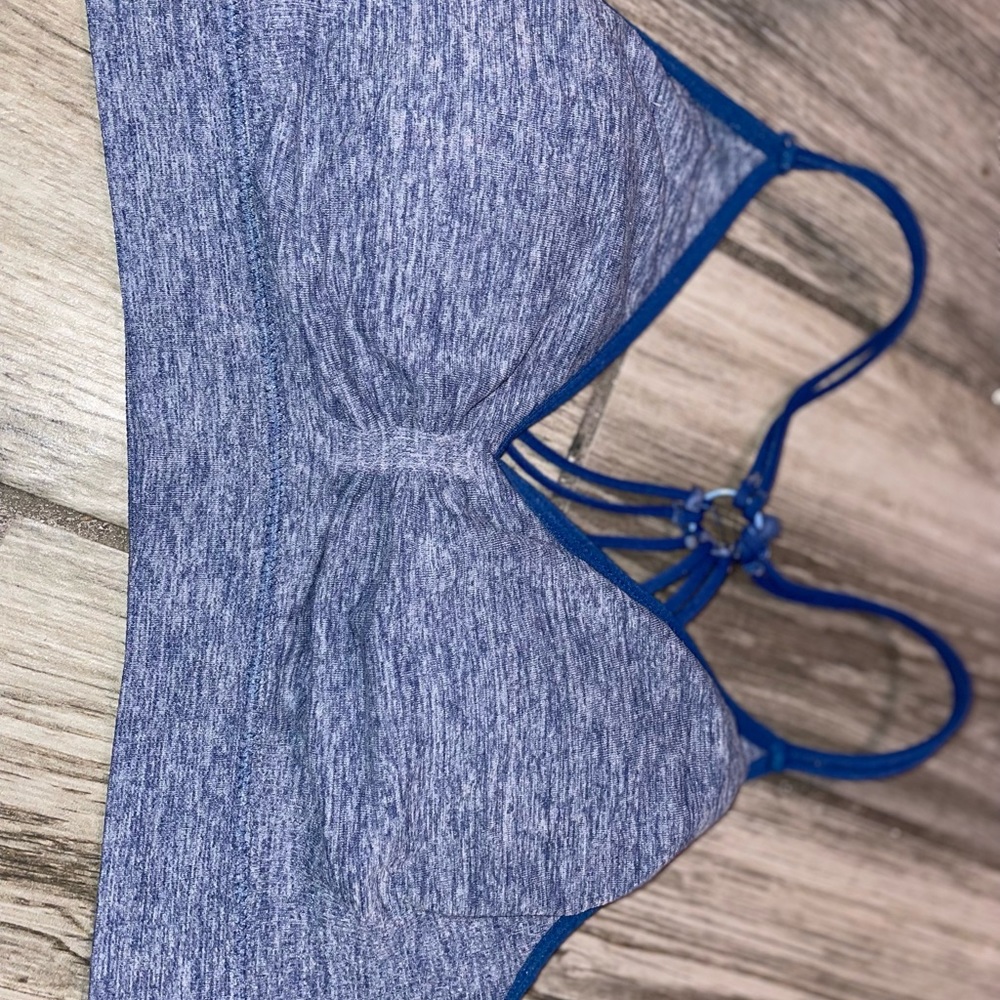 Sports bra